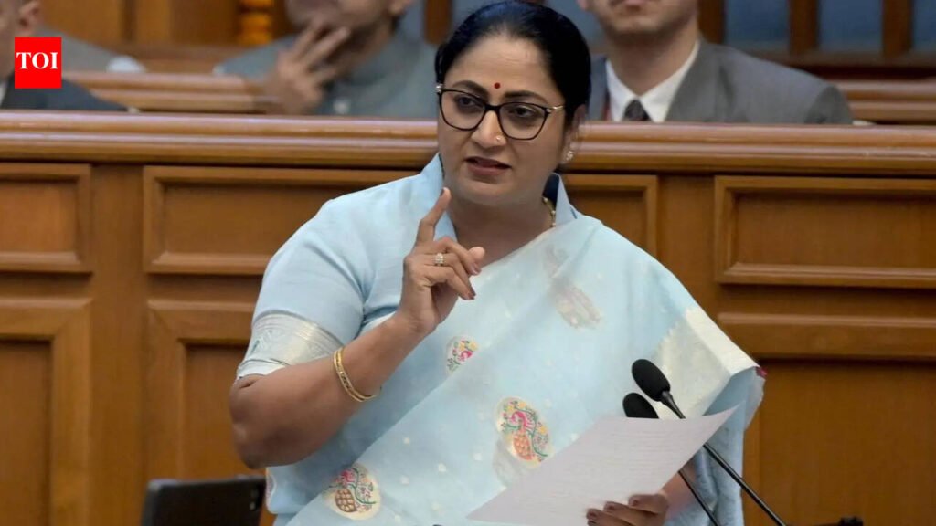 Rekha takes stock of metro and flyoverprojects; says will help ease congestion | Delhi News