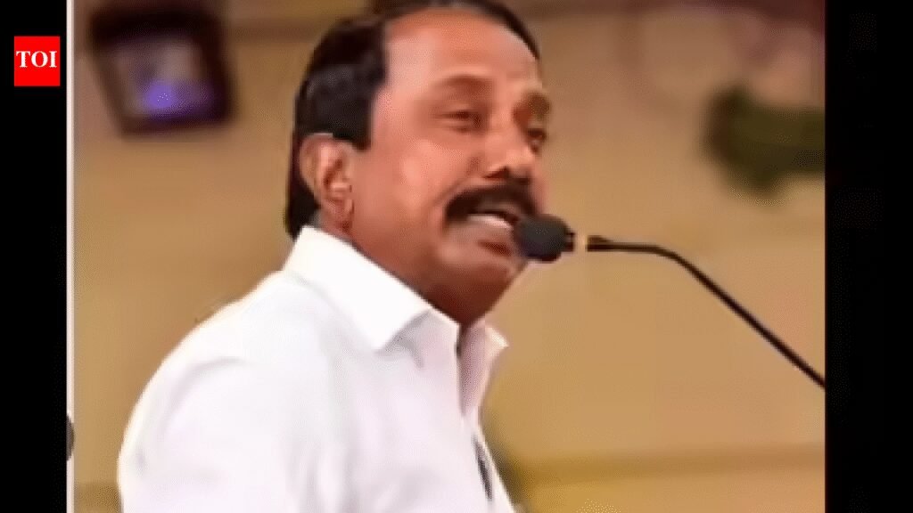 How could EPS call me a betrayer? I helped him become CM: Sengottaiyan | Chennai News
