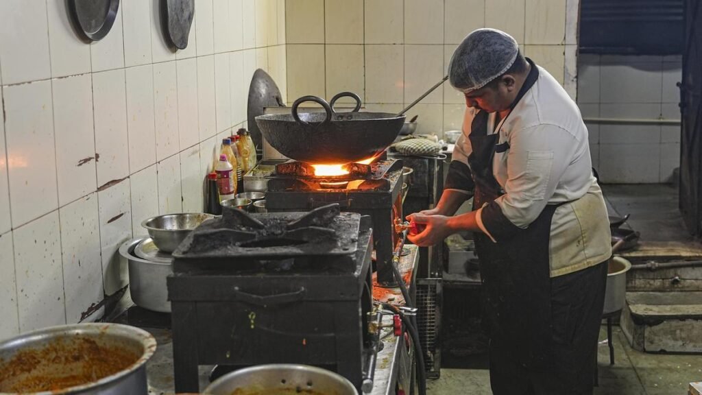 Jet fuel prices more than doubled to ₹2.07 lakh/kl, commercial LPG up ₹195.50