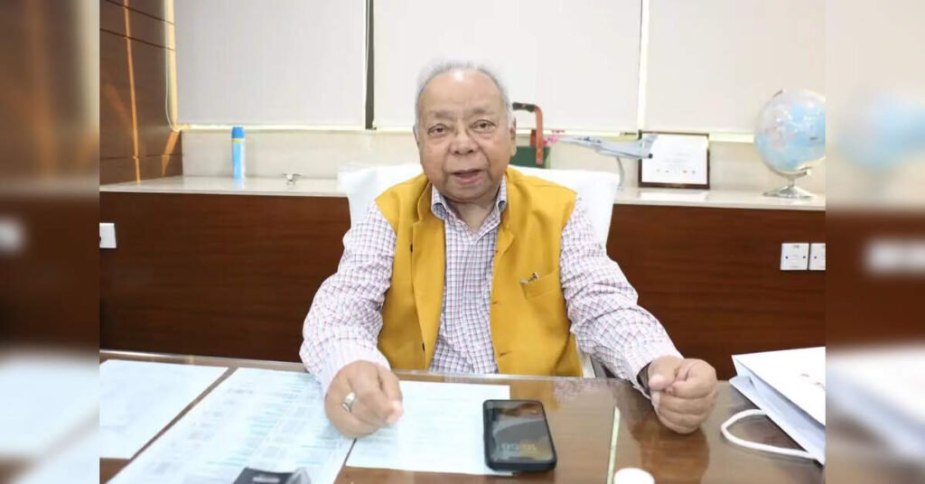 Reimagining the MBA for a VUCA World. Are business schools preparing leaders or just managers?, ETEducation