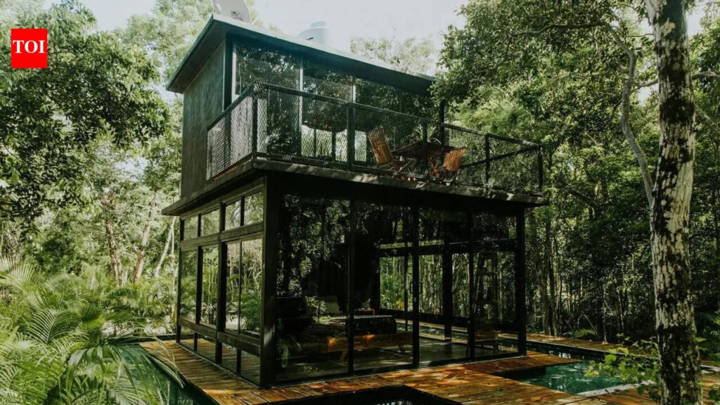 7 stunning glass houses worldwide that redefine modern living and architectural beauty