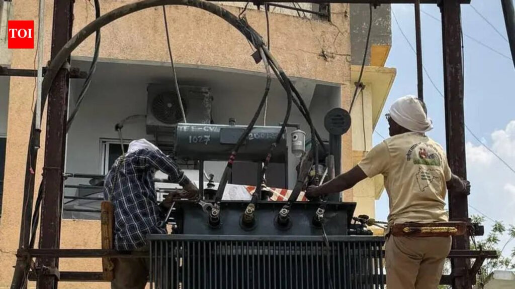 Hours-long Outages, Wild Fluctuations Leave Citizens Sleepless
