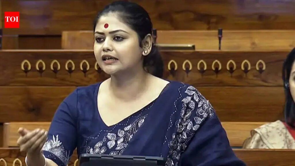 BJP civic chief offers Rs 1 crore reward for beheading Trinamool MP Saayoni Ghosh over ‘Shiva slur’