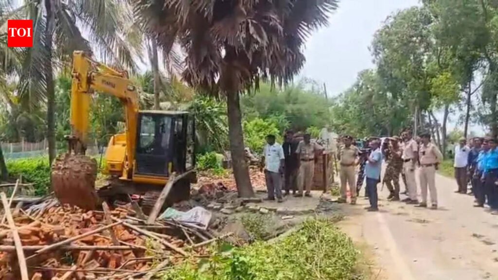 Bulldozers roll into Burnpur, Nandigram to clear alleged encroachments