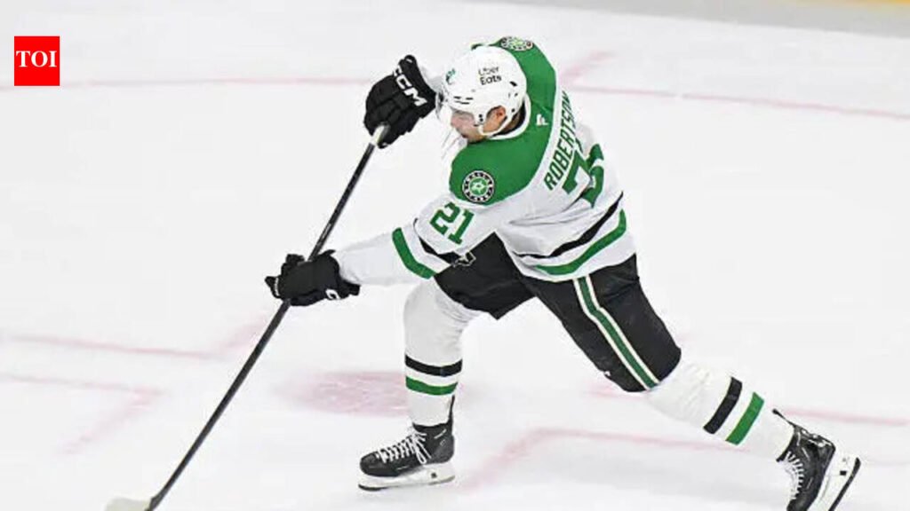 Toronto Maple Leafs forward Nick Robertson reportedly seeks offseason trade after inconsistent NHL role during NHL season | NHL News