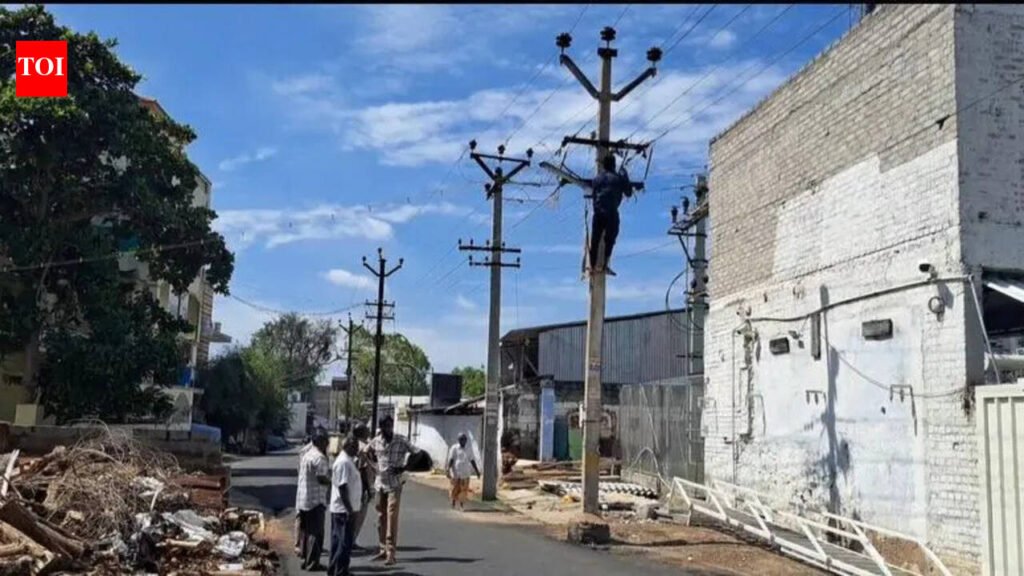 Electronic appliances conk out over power fluctuation in houses at Agraharam | Coimbatore News