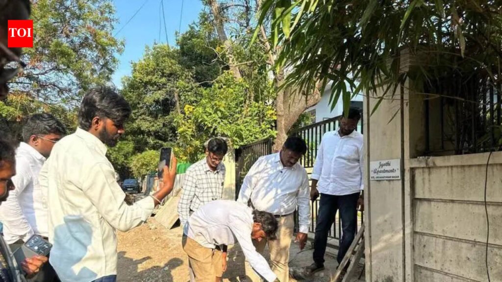 Velachery MLA pulls up contractor over SWD work | Chennai News
