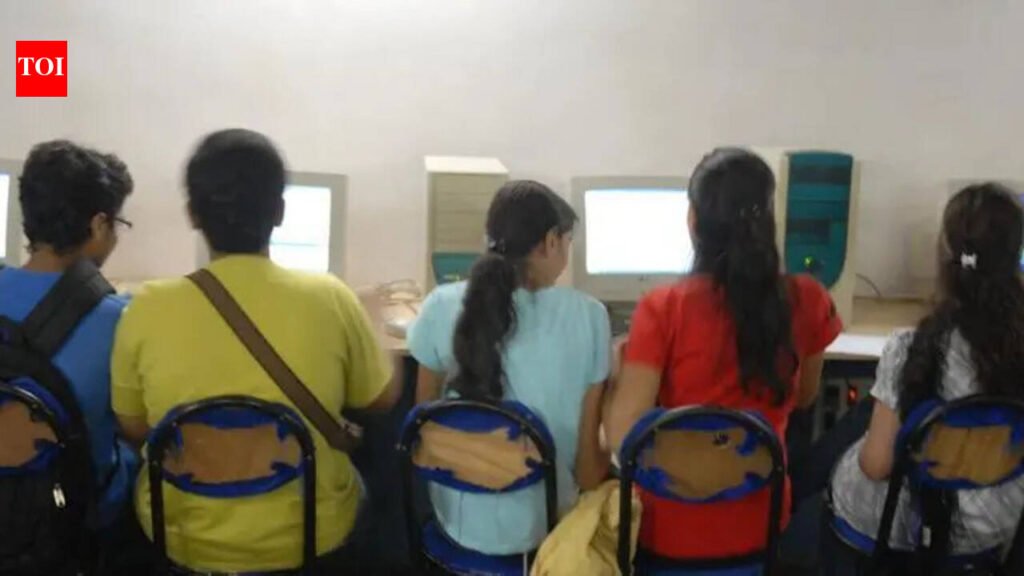 Glitches hold up FYJC admissions on Day 1 of CAP across Maharashtra | Mumbai News
