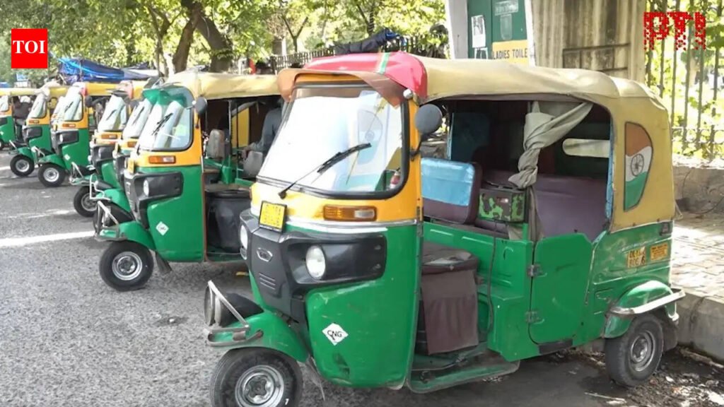 Delhi Transport Strike: Transporters’ strike continues for second day across Delhi-NCR against ECC hike, fuel price rise | Delhi News