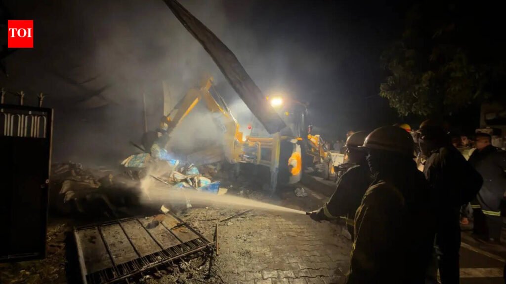 Six cylinders explode in Saket Nagar factory fire, no casualties | Kanpur News