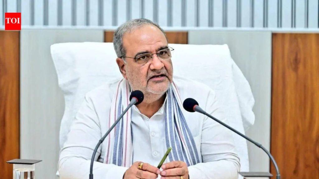 Promote small industries to create job opportunities: MSME min directs officials | Kanpur News