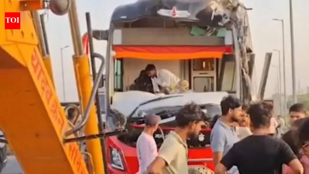 Two killed in Agra-Kanpur highway pile-up in Etawah | Kanpur News