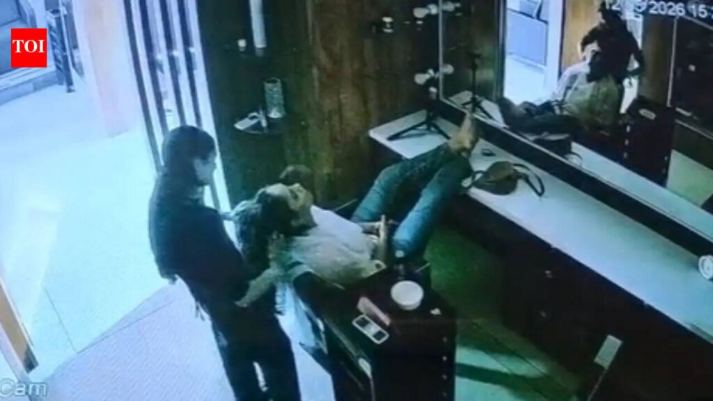 Twisha Sharma visited salon, got head massage before death; CCTV captures final hours before she returned home | Bhopal News
