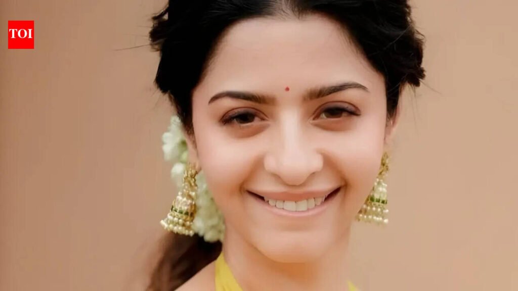 Vedhika WARNS fans against scam calls and OTP requests; reveals her mother’s phone number was hacked | Tamil Movie News
