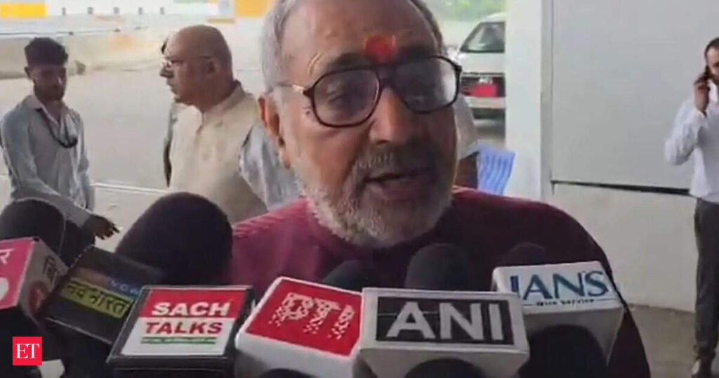 Doesn’t understand India, trying to incite youth against PM: Giriraj Singh slams Rahul Gandhi for ‘govt will fall’ remark