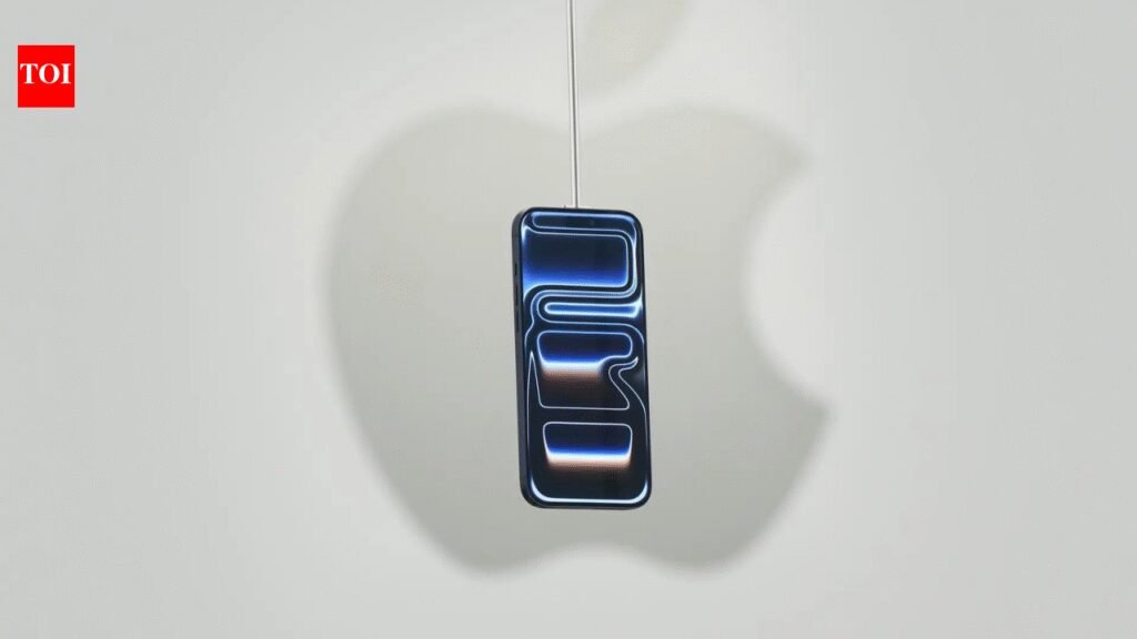 Apple set to clock Rs 1.4 lakh crore revenue in FY26: Report