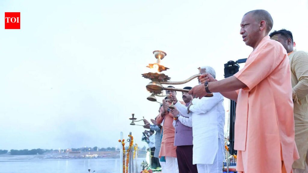 Yogi attends first Ganga Aarti at Sangam on Ganga Dussehra | Prayagraj News