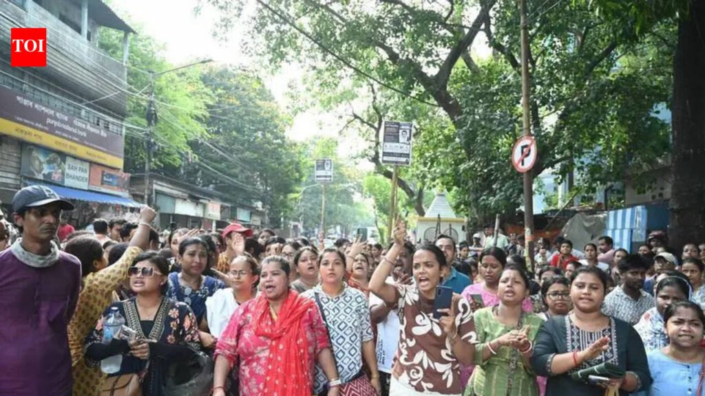 Justice protest at Bansdroni school after class 3 boy’s death | Kolkata News