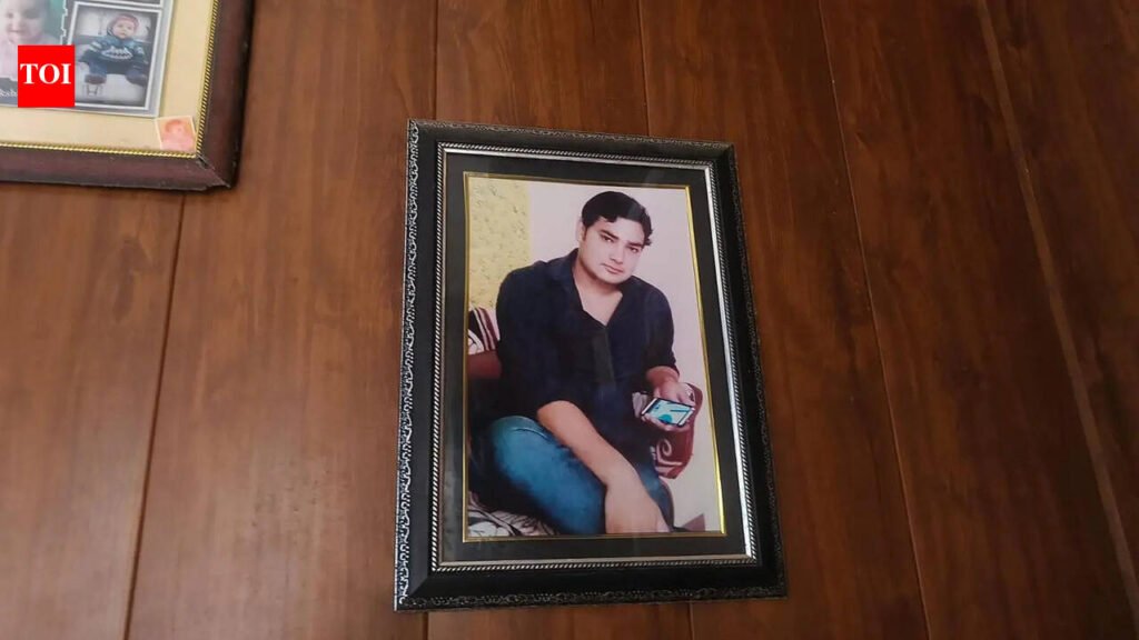 Killed for opposing graft: Kin of Haryana lineman seek murder probe | Gurgaon News