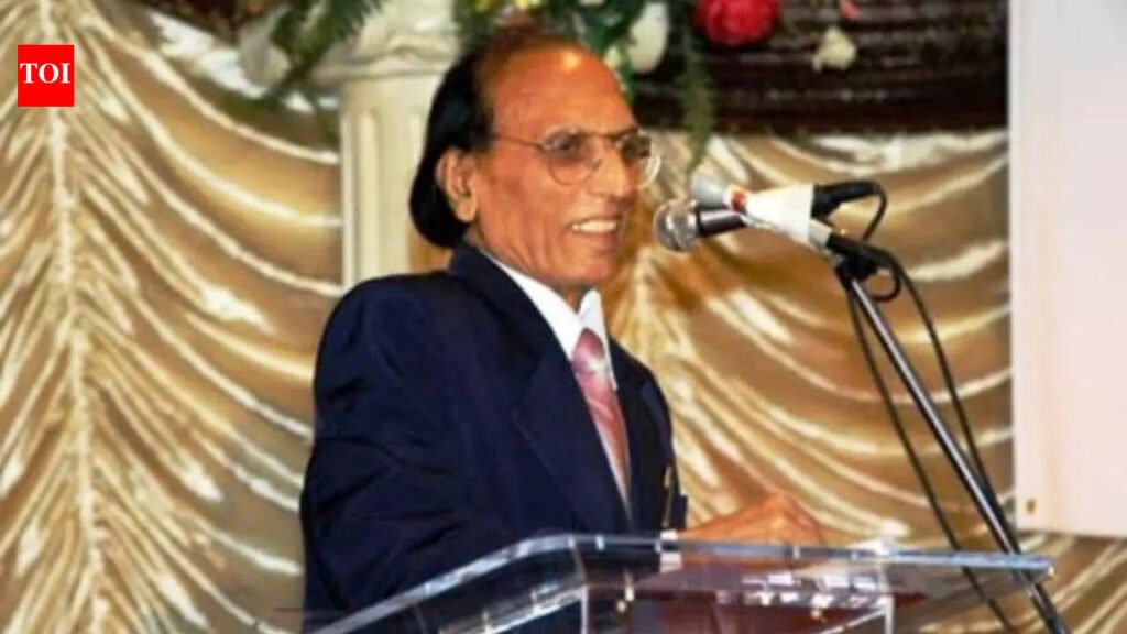 How Lakhnawi Mushaira at AIR gave wings to Bashir Badr’s poetic journey | Lucknow News