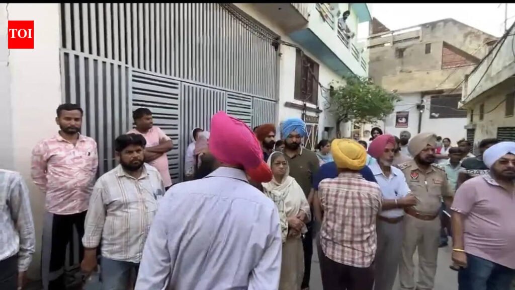 Expat daughters’ unanswered calls expose double murder in locked Ludhiana house. | Ludhiana News
