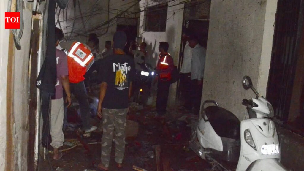 Another man succumbs to burns suffered in Burail cylinder blast | Chandigarh News