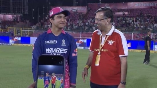 ‘I will be bidding for you soon’: Sanjiv Goenka’s post-match chat with Vaibhav Sooryavanshi gets Sunil Gavaskar excited