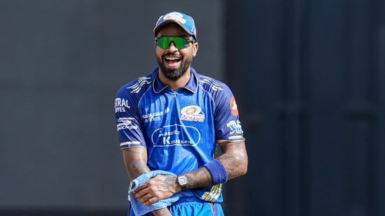 ‘Secret message for Dhoni’: Hardik Pandya’s activity leaves internet spiralling after MI’s season implodes