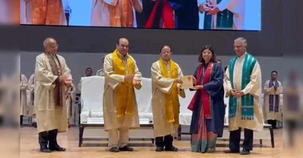 219 Students from 14 Nations Awarded Degrees, ETEducation