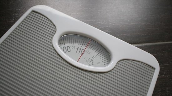 From headache to hunger: Fitness coach shares 7 unexpected signs your calorie deficit may finally be paying off