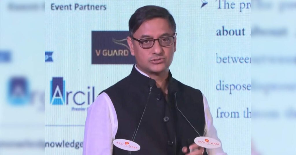 Sanjeev Sanyal Advocates “Transparency of Rules Act” to Boost Business Ease in India, ETLegalWorld