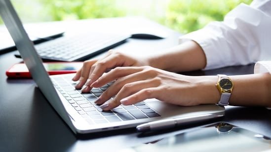Hands ‘tingling’ after long hours of typing? Doctor shares warning signs you should not ignore