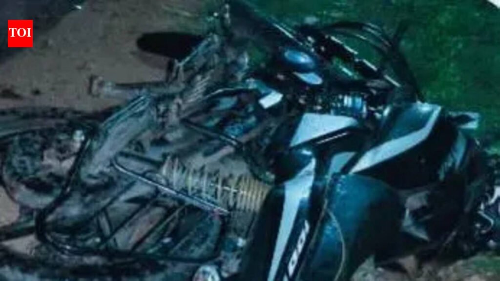 Two die as two motorcycles collide head-on in Sathyamangalam | Coimbatore News