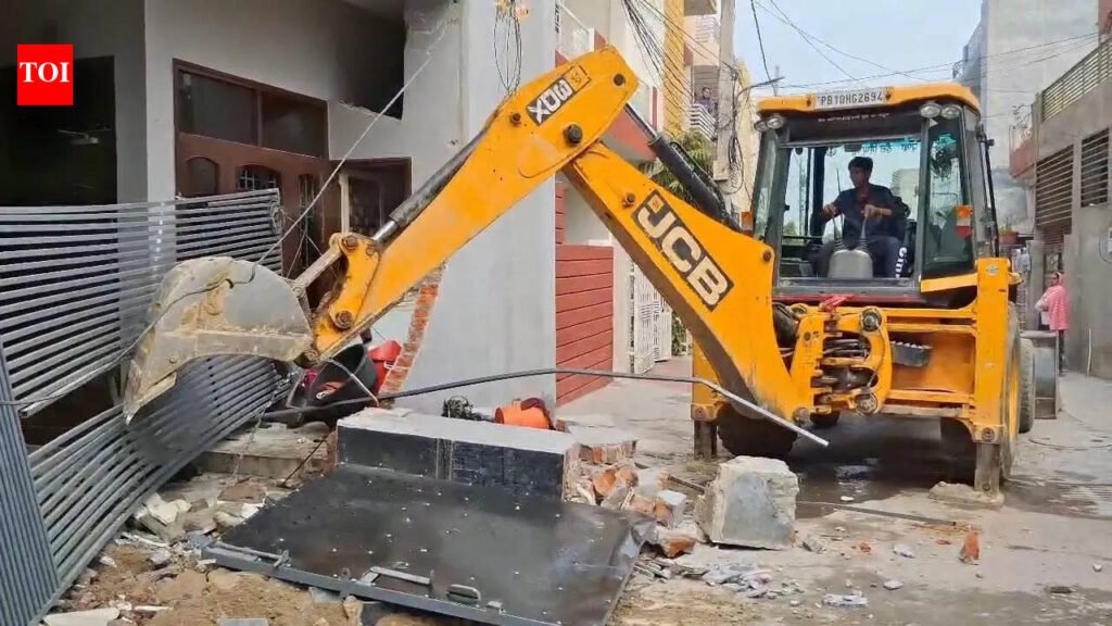 Punjab drug kingpin’s mansion torn down in Ludhiana district’s Payal area. | Ludhiana News