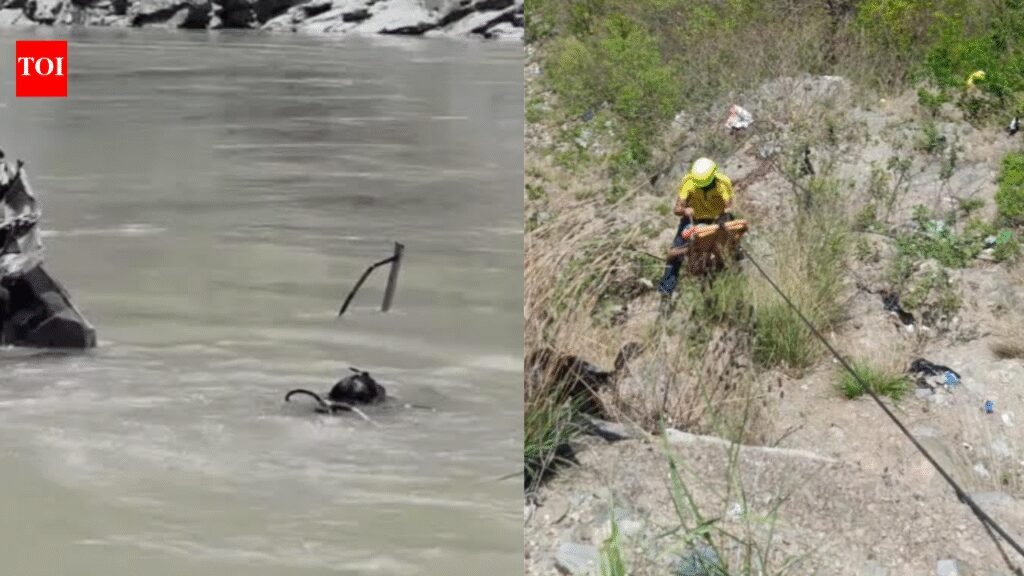 3 dead, 4 missing after Jaisalmer pilgrims’ vehicle plunges into Alaknanda river in Uttarakhand | Jaipur News