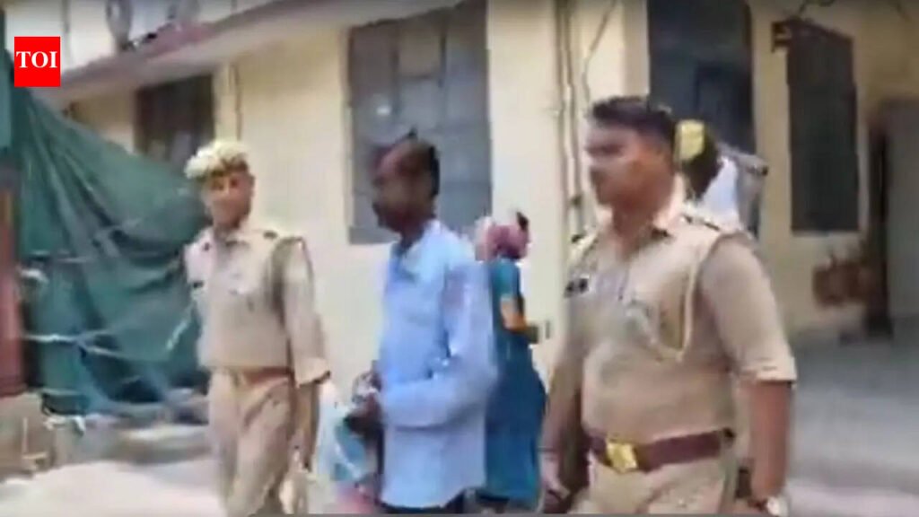Mahoba triple murder: Court awards death sentence to man for killing wife, 2 daughters by crushing heads with grinding stone | Lucknow News