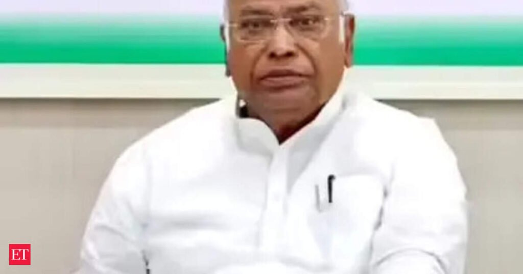 After DMK boycott, CPM and JMM add to INDIA bloc strains