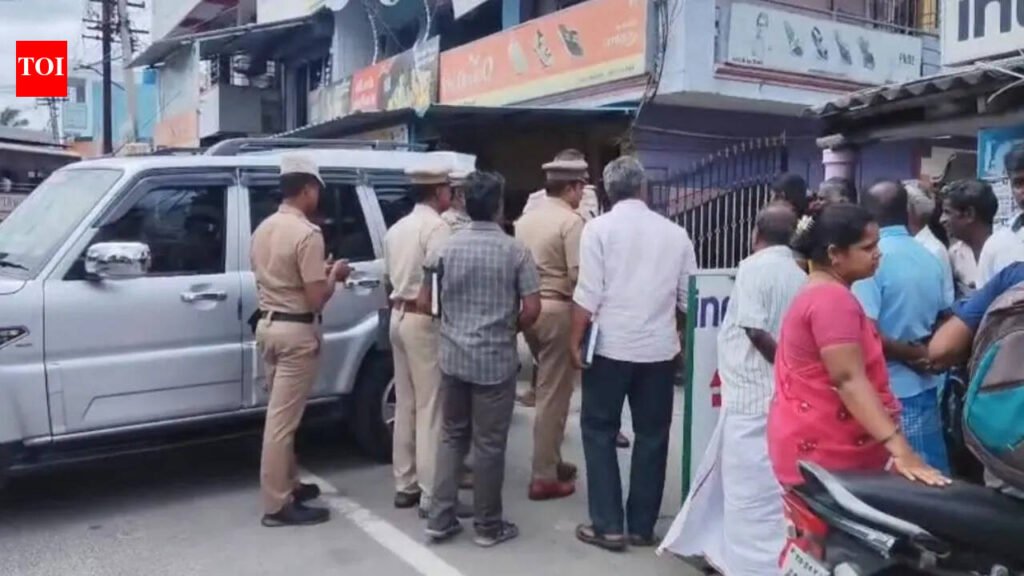 Burglars steal 3kg silver worth Rs 12 lakh from jewellery shop in Krishnagiri village | Coimbatore News