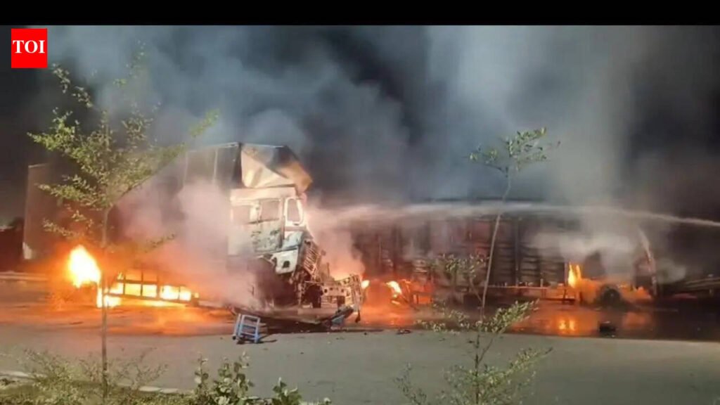 Truck goes up in flames after KMP crash, driver burns to death | Gurgaon News