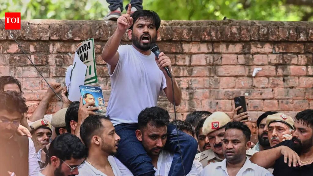 CJP founder Abhijeet Dipke says agitation won’t stop until Dharmendra Pradhan quits; security beefed up at his residence | Chhatrapati Sambhajinagar News