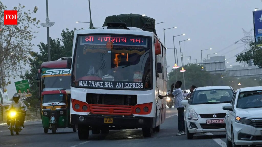 Tourist buses picking up passengers on eway to be impounded | Noida News