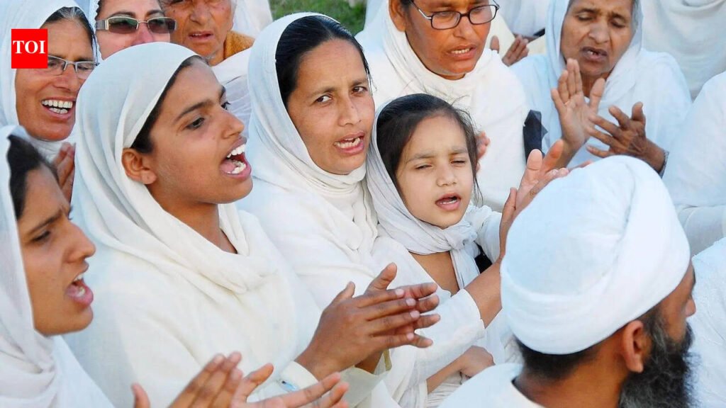 Namdhari sect a symbol of simplicity: Punjab governor. | Ludhiana News