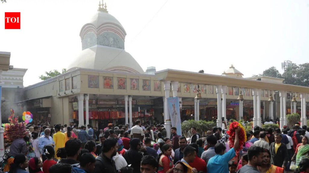 Will end tout raj in Kalighat complex: Min | Kolkata News