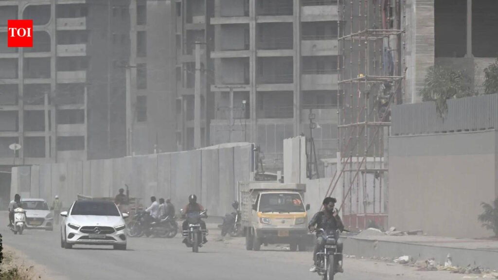 Delhi signs pact for smart, green and dust-free roads | Delhi News