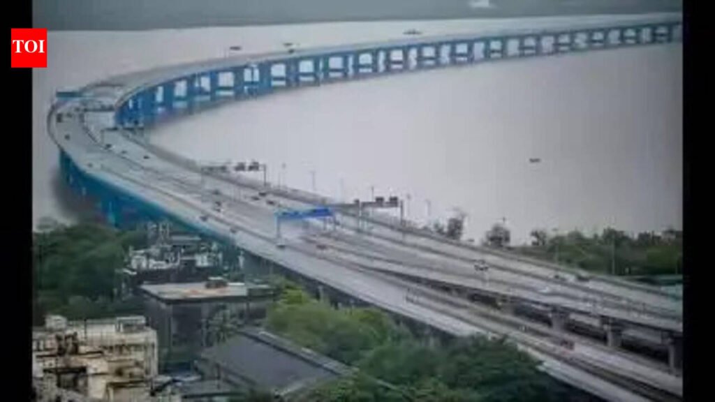 Pune man jumps into the sea from Atal Setu, missing | Mumbai News