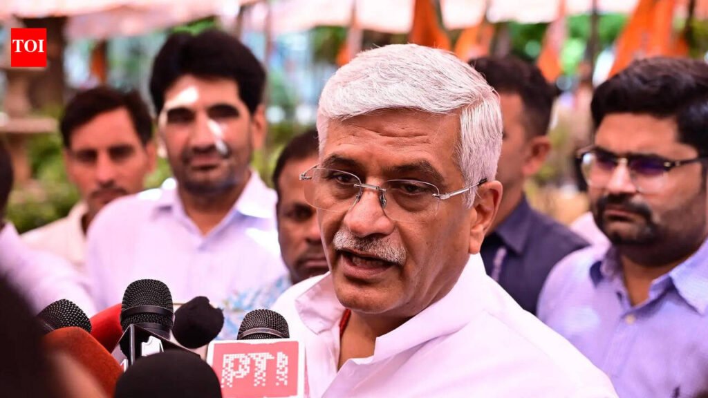 ‘Fear does not run in my blood’: Shekhawat hits back at Gehlot | Jaipur News
