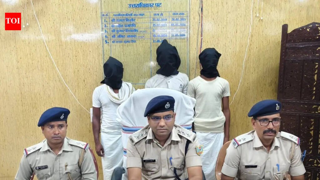 3 Bihar men held for duping woman of gold jewellery in Hazaribag | Ranchi News