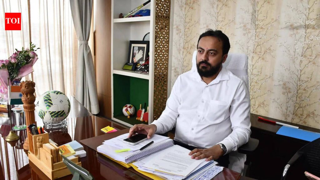 No nepotism, syndicate in Maidan clubs: Indranil | Kolkata News