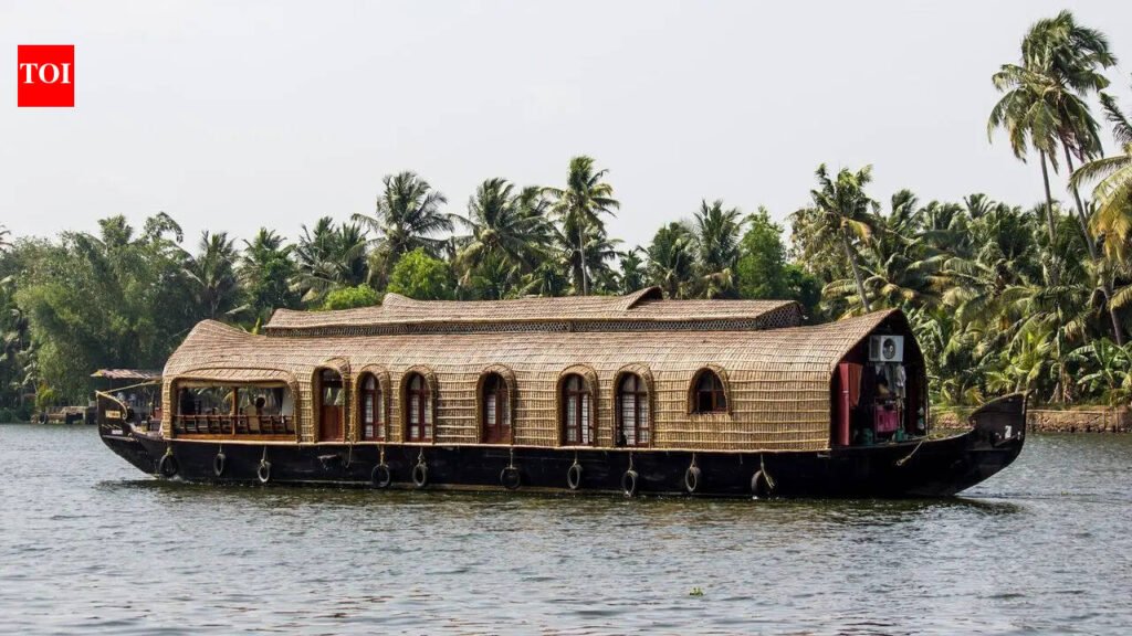 8 Kerala hill stations that are perfect summer escape: From Munnar to Ranipuram |
