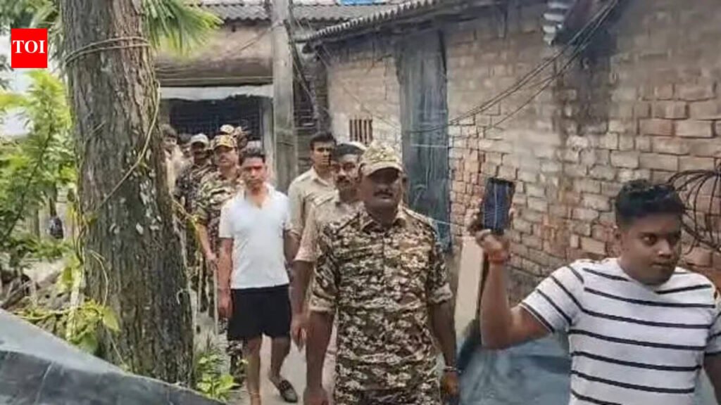 Police ‘reconstruct crime’, ‘Pushpa’ walks in shorts | Kolkata News